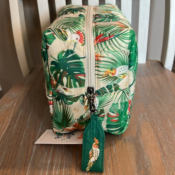 NWT RARE Lug Bumper 🦜Tropical Birds Cream - Picture 3 of 8